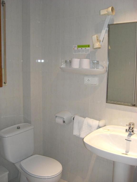 Hotel Bruna Esterri D'Aneu Δωμάτιο φωτογραφία