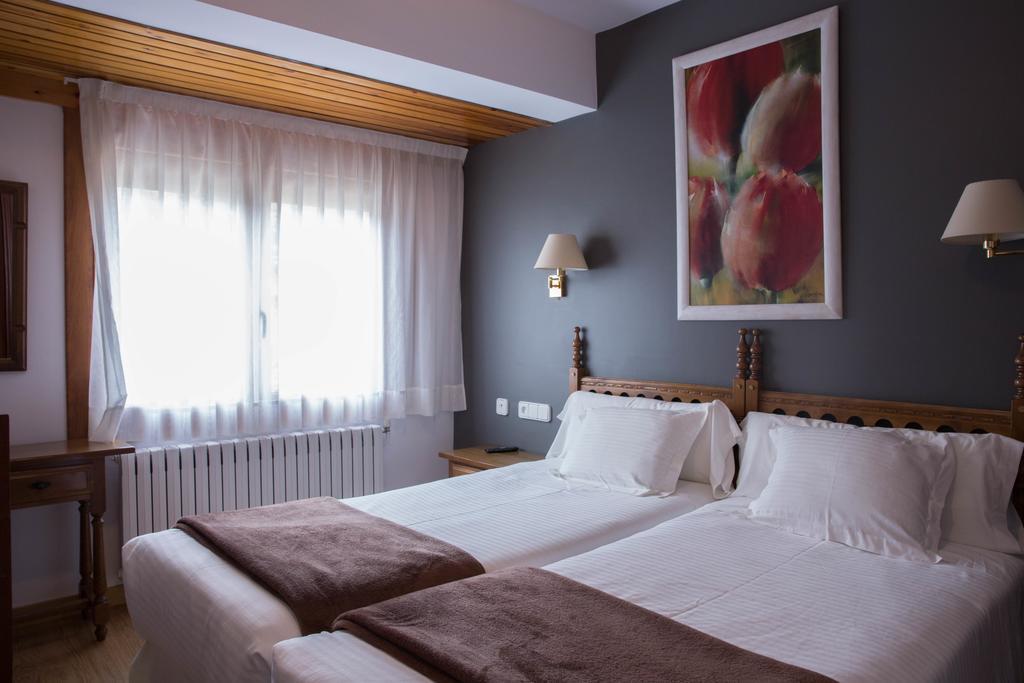 Hotel Bruna Esterri D'Aneu Εξωτερικό φωτογραφία