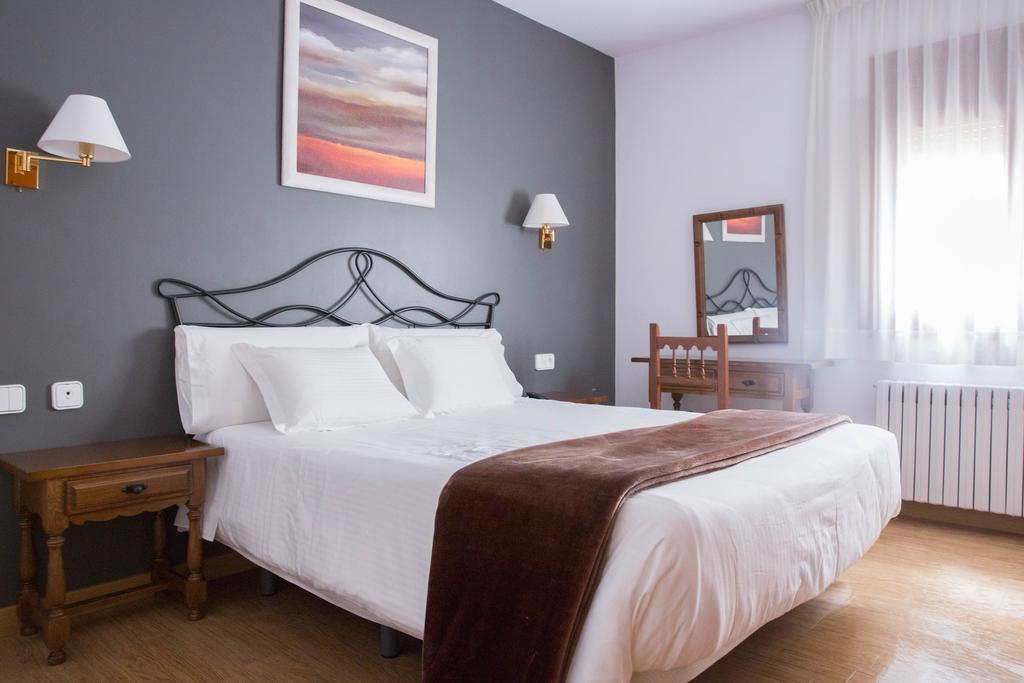 Hotel Bruna Esterri D'Aneu Εξωτερικό φωτογραφία