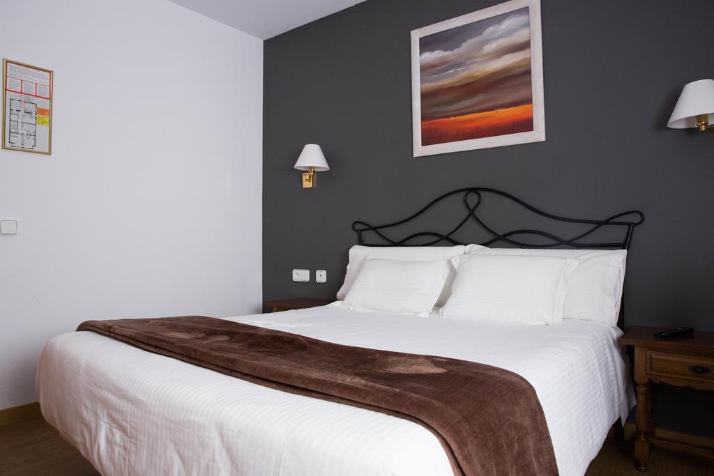 Hotel Bruna Esterri D'Aneu Εξωτερικό φωτογραφία