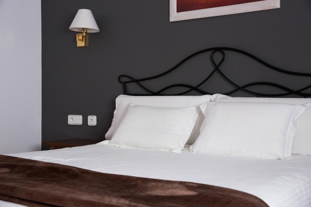 Hotel Bruna Esterri D'Aneu Εξωτερικό φωτογραφία