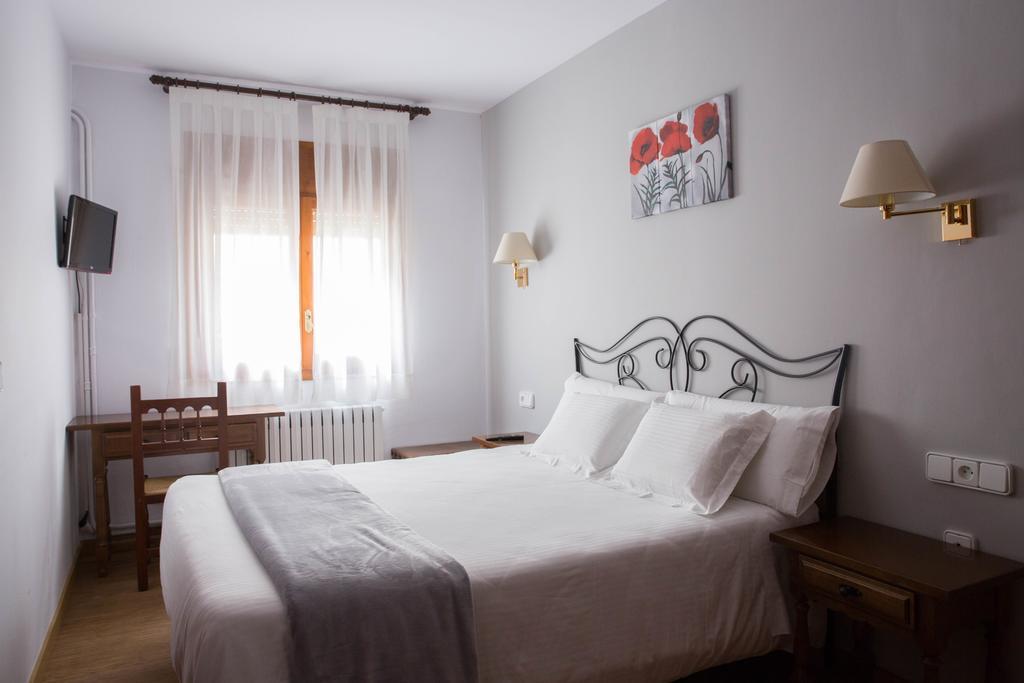 Hotel Bruna Esterri D'Aneu Εξωτερικό φωτογραφία